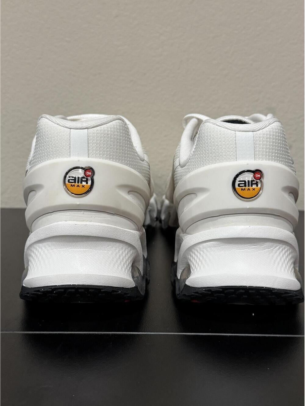 Size 10 - Air Max DN8 ‘Phantom’ - Picture 5 of 6